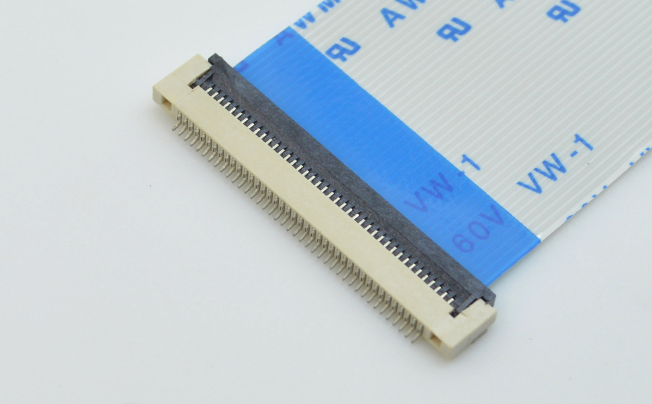 新品FFC/日韩麻豆少妇无码黄色电影0.5间距H1.5翻盖下接蝴蝶扣下接条形连接器,男人吃奶摸下挵进去啪啪麻豆